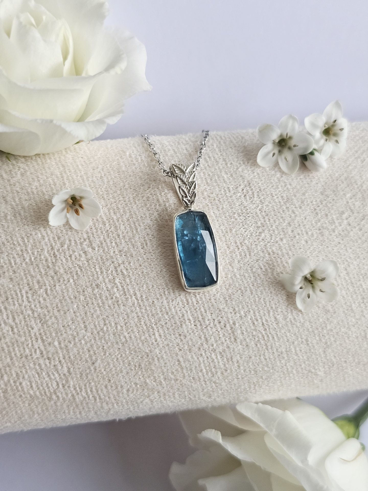 Pendentif Cyanite – Image 4