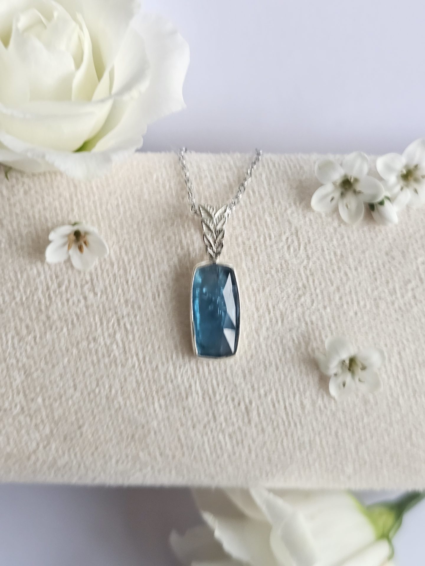 Pendentif Cyanite – Image 3